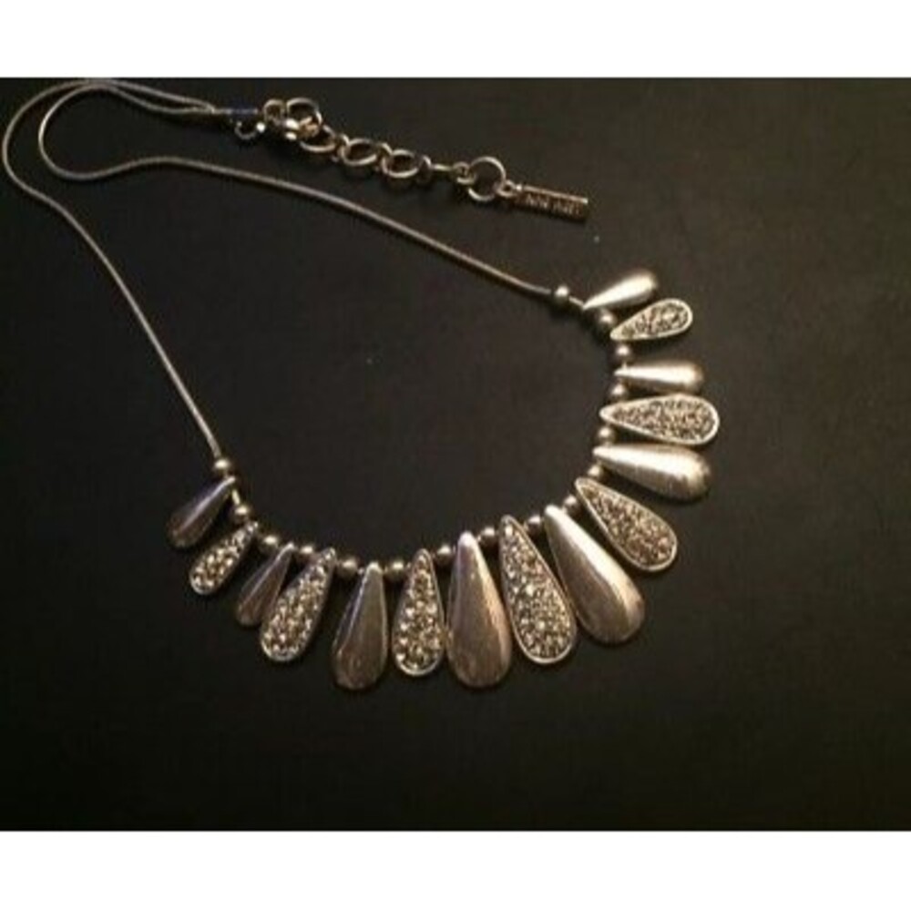 Nine West Silver Teardrop Chain Necklace Vntage Bling Rare Signed Jewelry Prom F